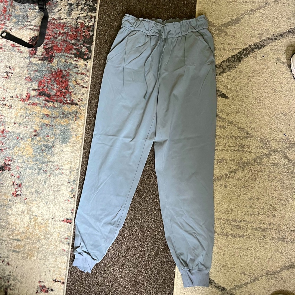Grey lulu joggers